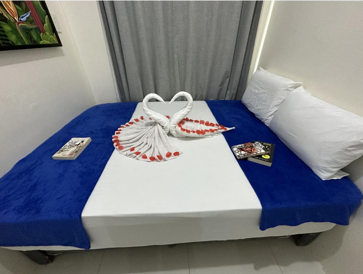 Stays At Green Residences 1 Studio Room Couples Bed With Complimentary Breakfast For 2 Manila Exteriör bild