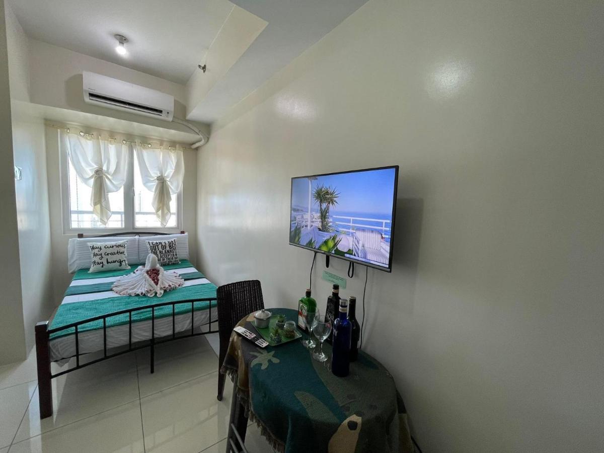 Stays At Green Residences 1 Studio Room Couples Bed With Complimentary Breakfast For 2 Manila Exteriör bild