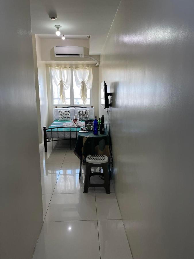 Stays At Green Residences 1 Studio Room Couples Bed With Complimentary Breakfast For 2 Manila Exteriör bild