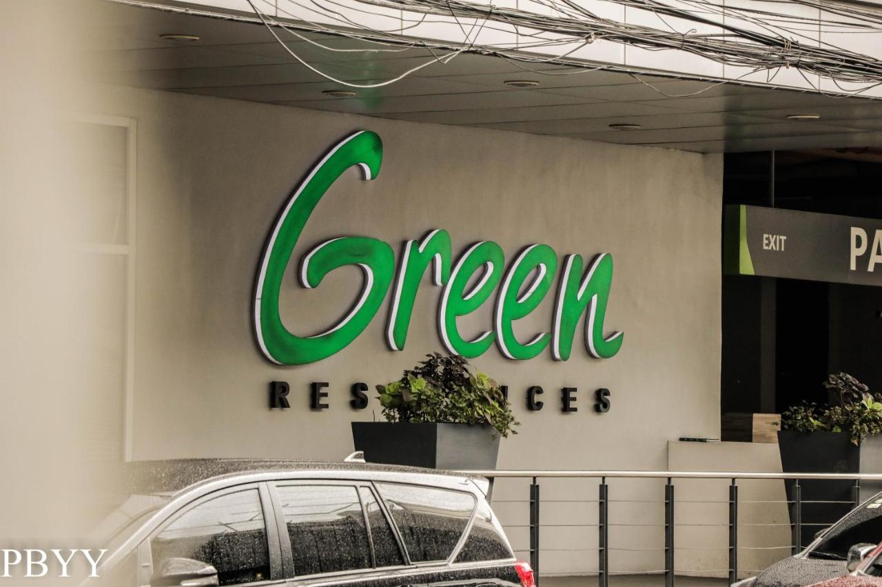 Stays At Green Residences 1 Studio Room Couples Bed With Complimentary Breakfast For 2 Manila Exteriör bild